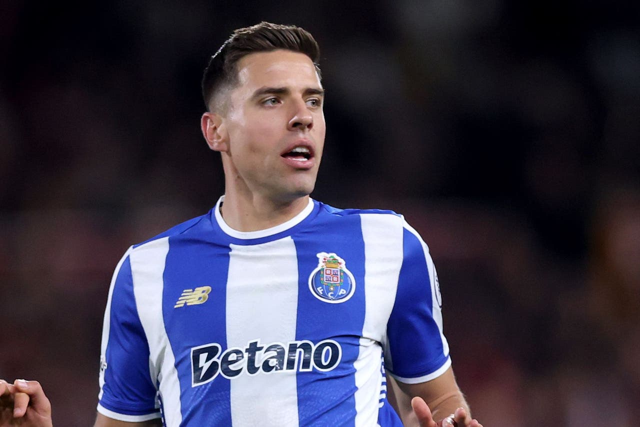 Ex-Premier League defender 'threatened at knifepoint' during terrifying ...