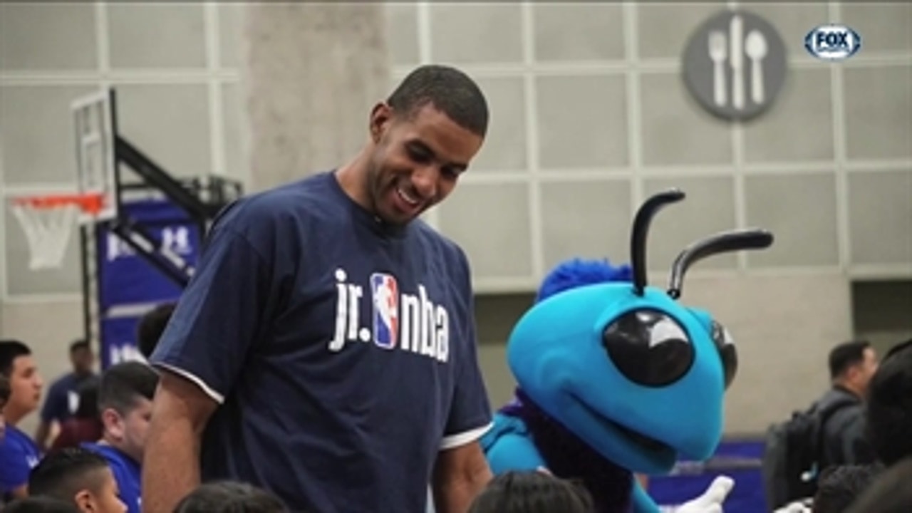 LaMarcus Aldridge helps out Jr. NBA ' Spurs Insider