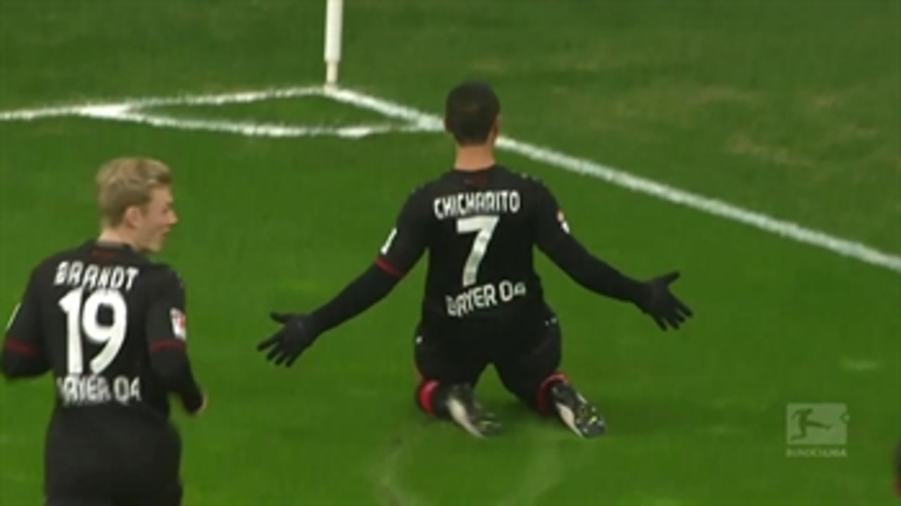 Chicharito gets an early goal vs. Eintracht Frankfurt ' 2016-17 Bundesliga Highlights
