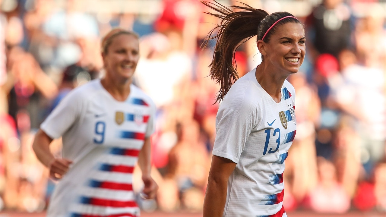Alex Morgan puts the USWNT up 1-0 ' 2018 TOURNAMENT OF NATIONS