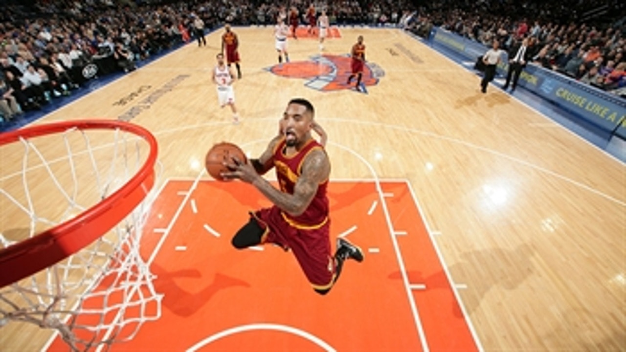 Smith, Shumpert shine as Cavs rout Knicks