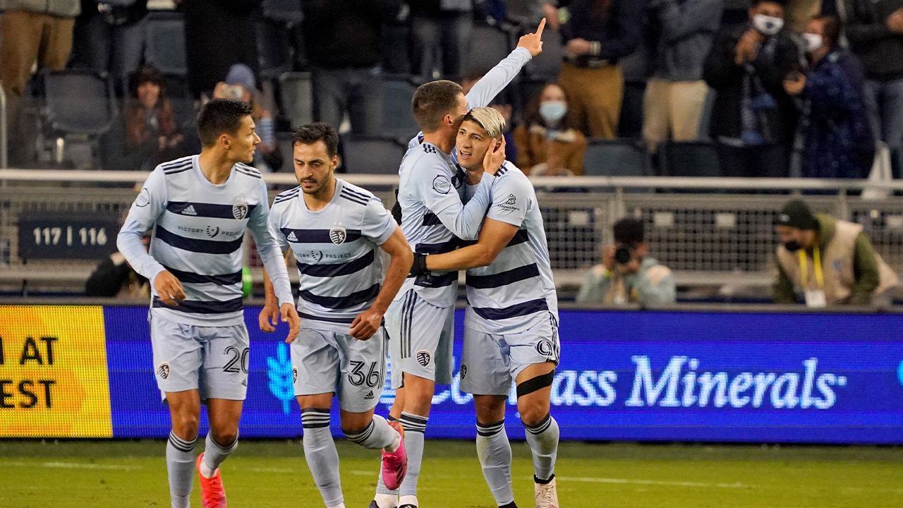 Sporting KC stuns Austin FC with two late goals to win, 2-1
