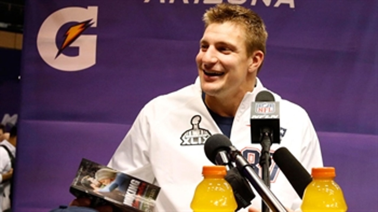 Gronkowski reads excerpt from 'A Gronking to Remember'