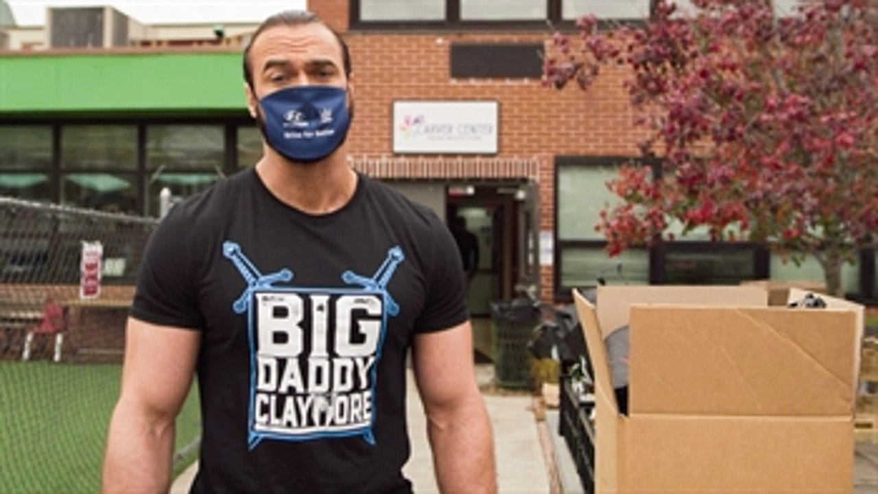 Drew McIntyre delivers WWE goodie bags to families in need for the holidays