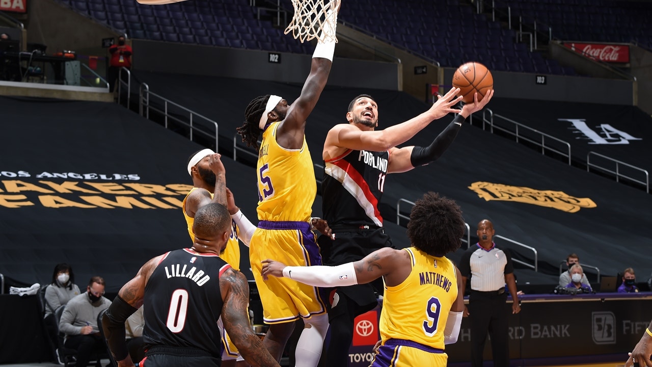 Shannon Sharpe: Lakers' bench is starting to get 'concerning' after loss to Trail Blazers | UNDISPUTED
