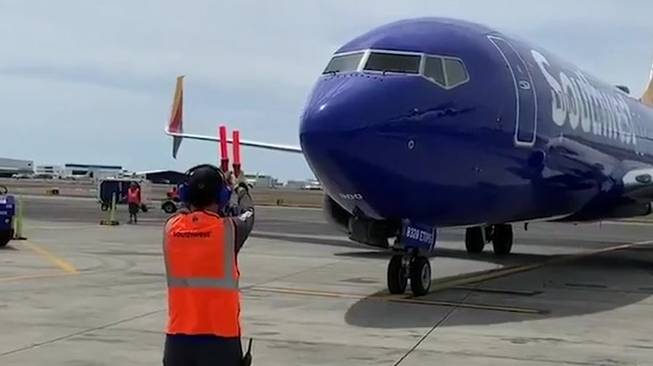 Joe Buck does play by play on fan-submitted videos | BEST OF DAY 2