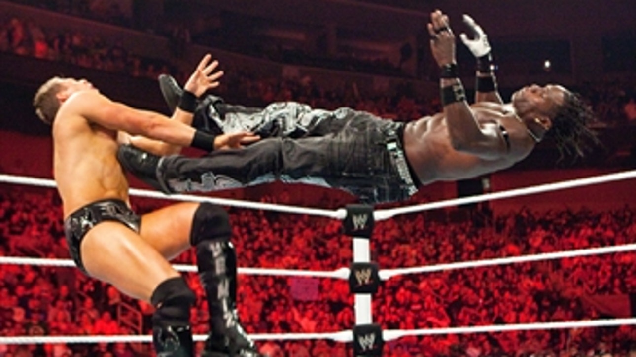 R-Truth vs. The Miz - United States Title Match: Raw, May 24, 2010 (Full Match)