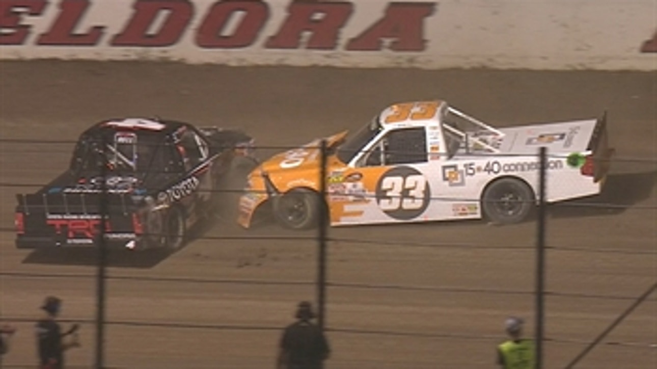 Kaz Grala T-bones Christopher Bell at Eldora | 2017 TRUCK SERIES | FOX NASCAR