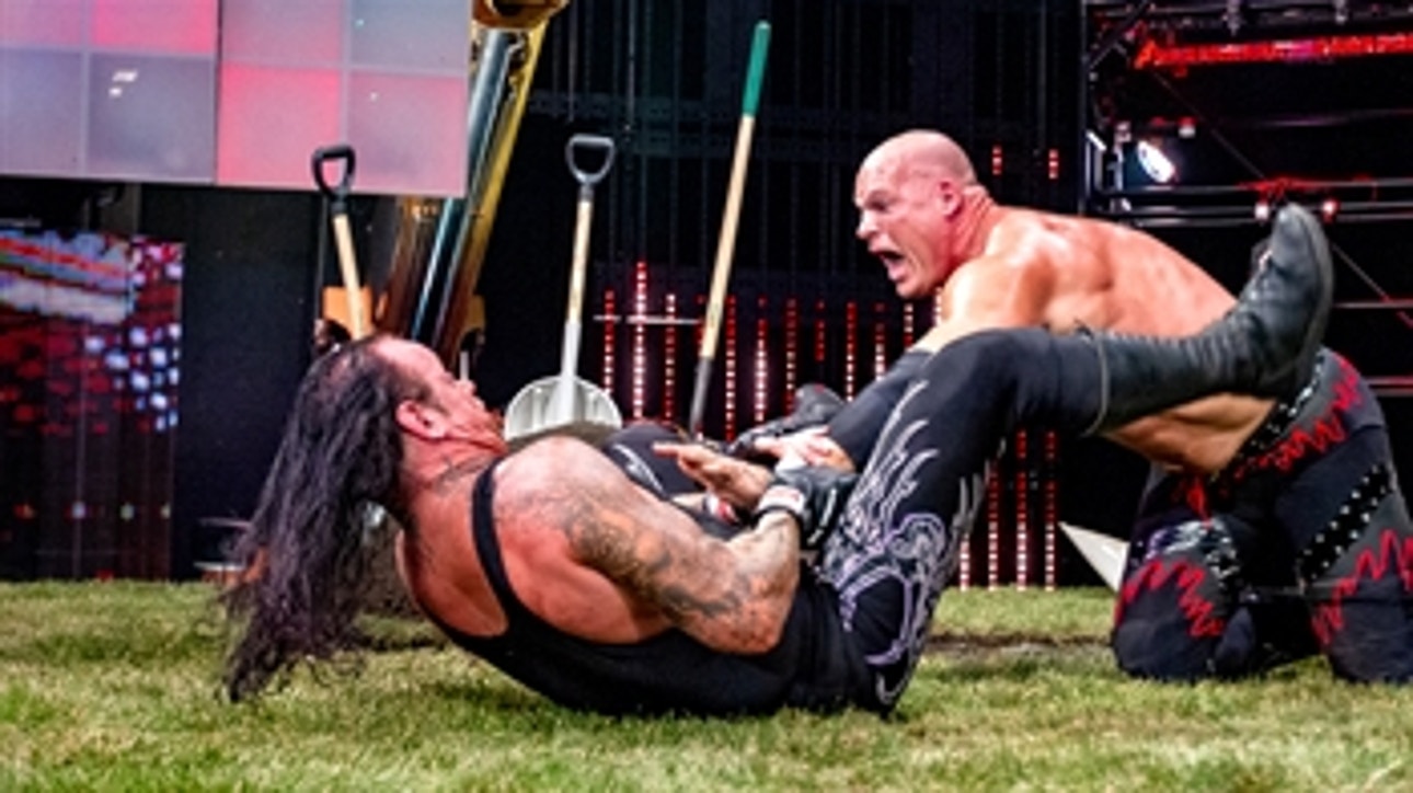 Kane vs. Undertaker - World Heavyweight Title Buried Alive Match: WWE Bragging Rights 2010 (Full Match)