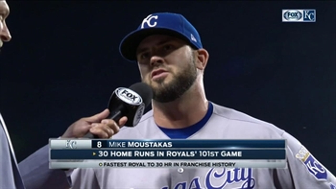 Mike Moustakas says reaching 30-homer mark for first time is 'pretty cool'