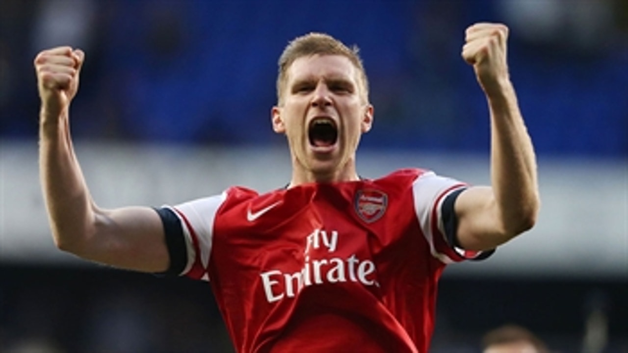 Mertesacker equalizes for Arsenal