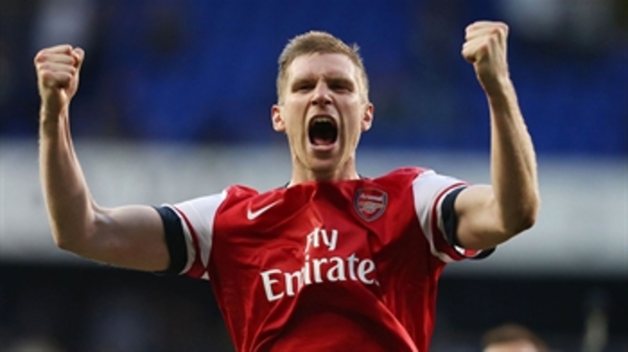 Mertesacker equalizes for Arsenal