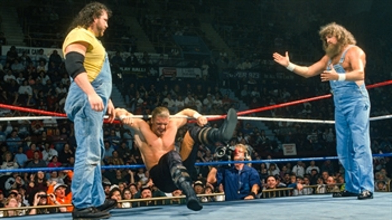 Henry Godwinn vs. Hunter Hearst Helmsley - Arkansas Hog Pen Match: WWE In Your House 5 (Full Match)