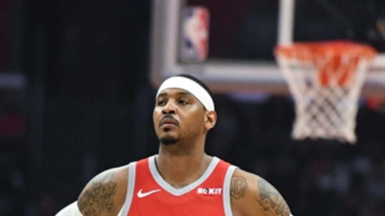 Chris Bosh doesn't understand why Carmelo Anthony isn't signed with a NBA team