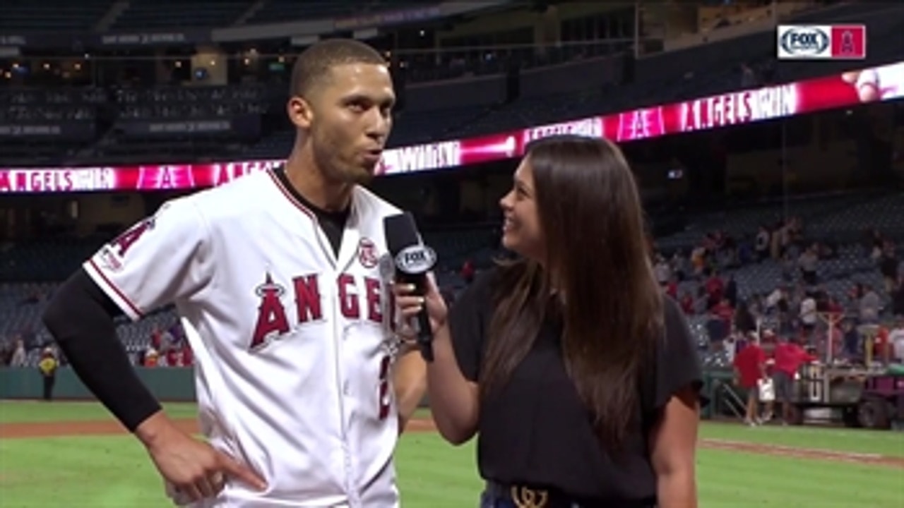Andrelton Simmons singles for the walk-off win