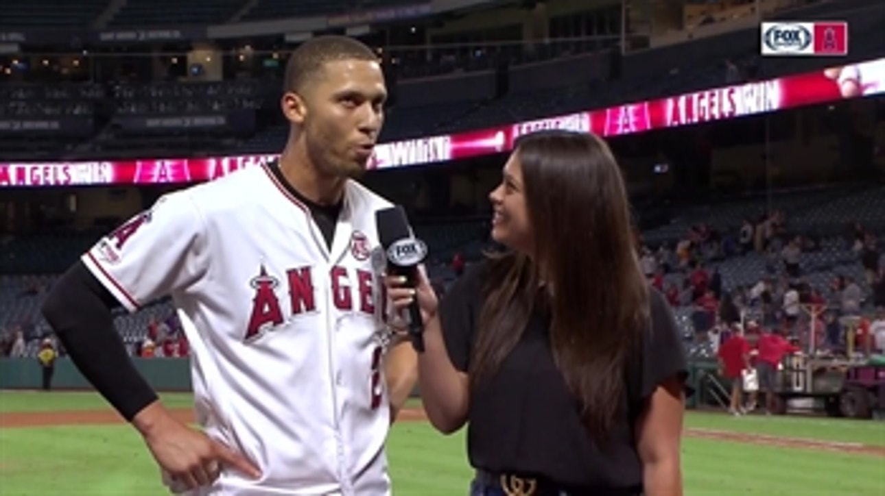 Andrelton Simmons singles for the walk-off win