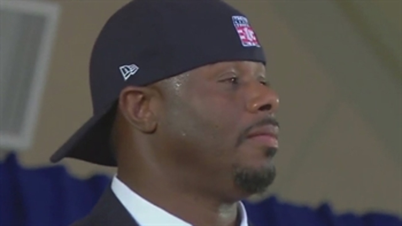 Ken Griffey. Jr's perfect gesture to end his Hall of Fame induction