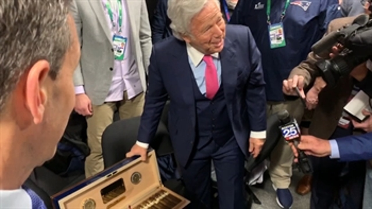 Robert Kraft gifts Patriots 50-year-old cigars