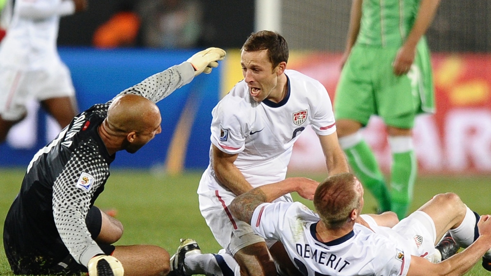 Tim Howard re-lives Landon Donovan's legendary World Cup goal 