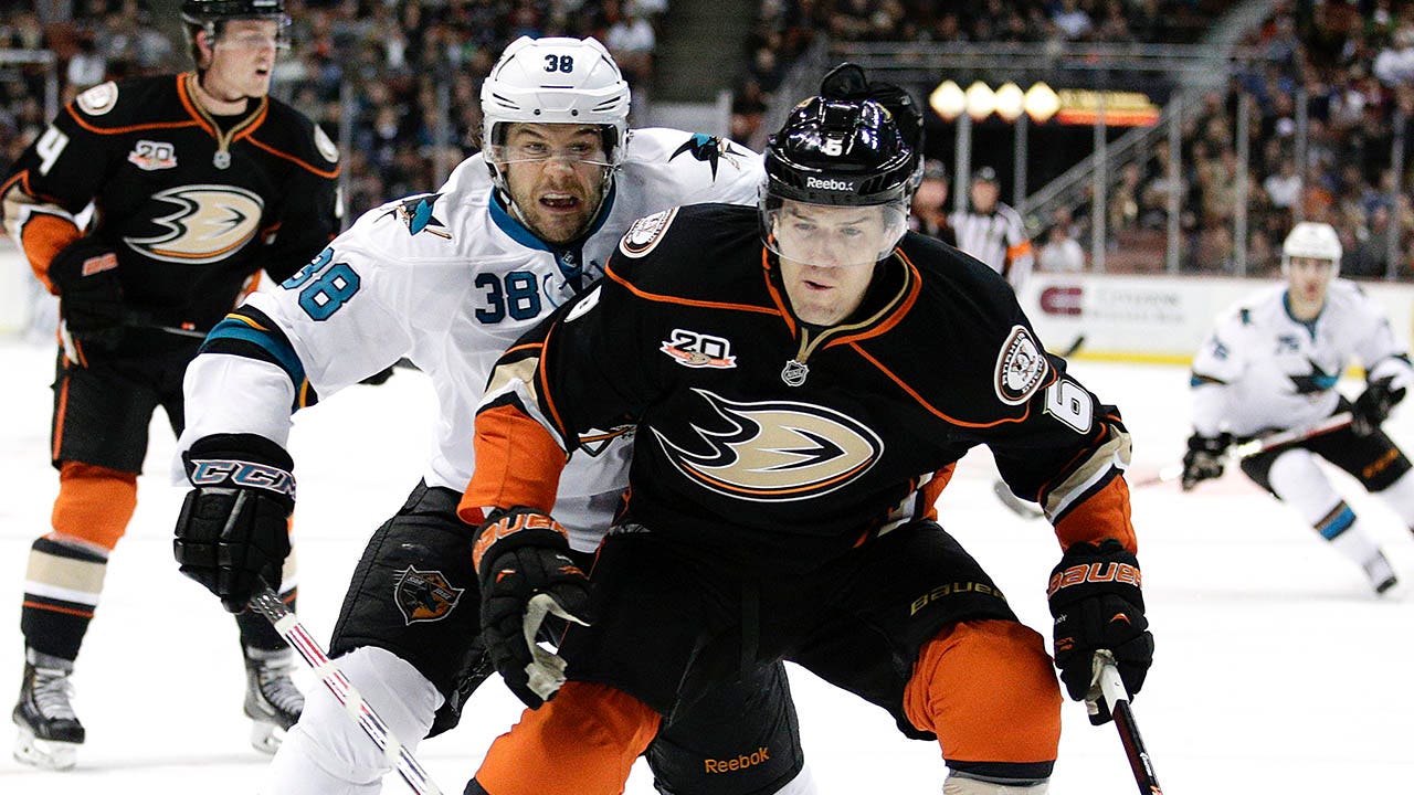 Ducks top Sharks to stay hot at home