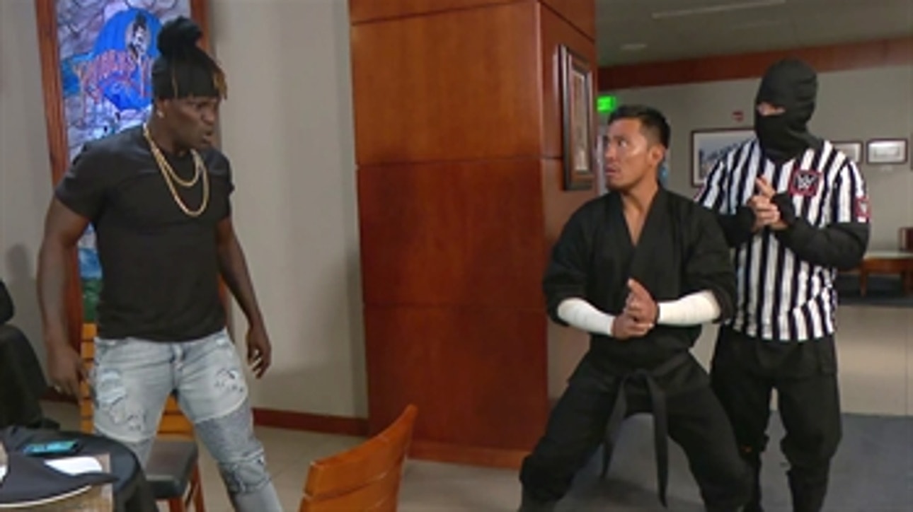 Akira Tozawa interrupts R-Truth's meal: Raw, September 7, 2020