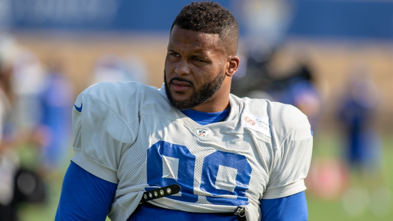 Cousin Sal: Aaron Donald will be in Tom Brady's face all game, I'll take the Rams ' FOX BET LIVE