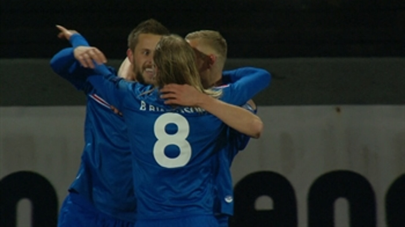 Iceland grab early lead against Netherlands