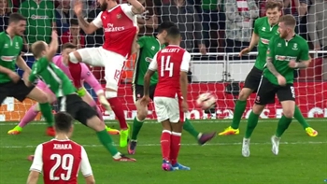Theo Walcott nets the opener for Arsenal against Lincoln City ' 2016-17 FA Cup Highlights