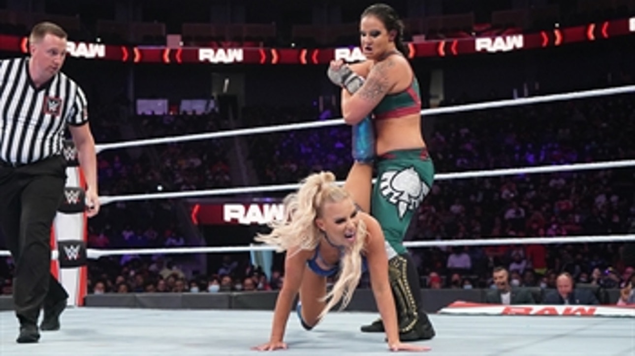 Dana Brooke vs. Shayna Baszler - Queen's Crown Tournament First-Round Match: Raw, Oct. 11, 2021