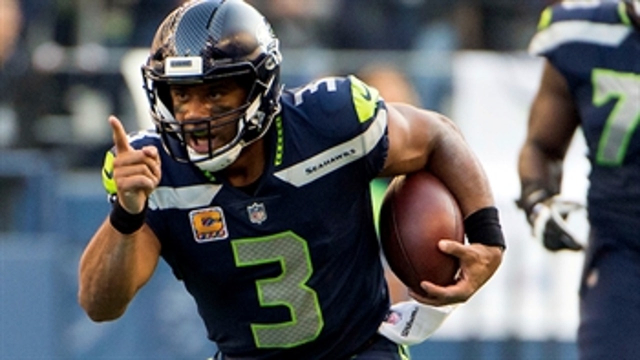 Russell Wilson is very similar to this Hall of Fame QB