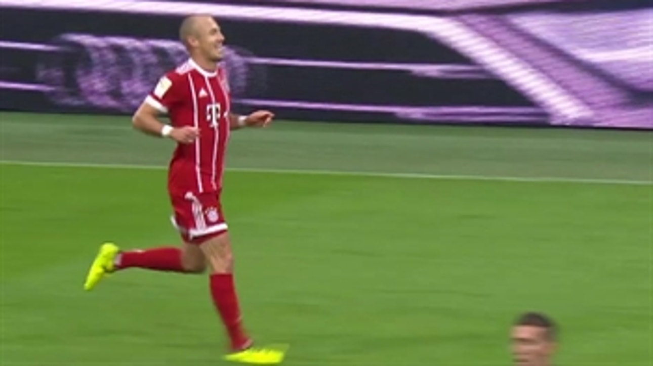 Arjen Robben chips keeper for 2-0 lead ' 2017-18 Bundesliga Highlights