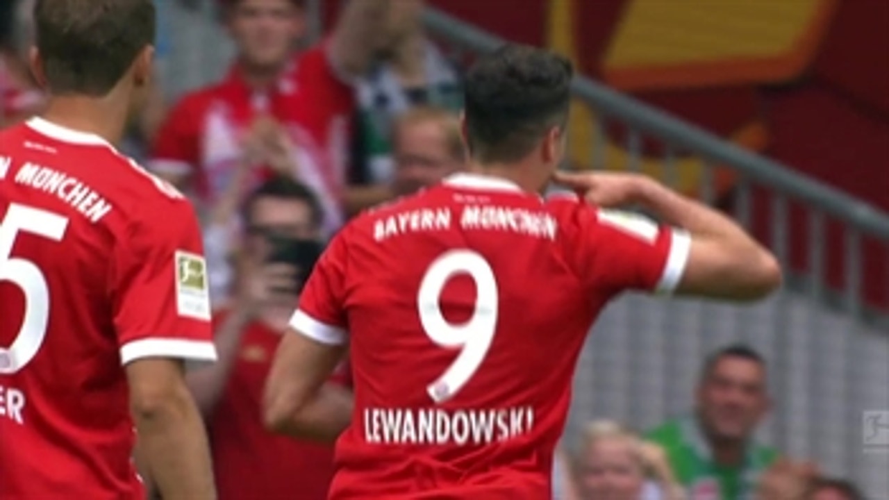 Lewandowski gets a quick second goal for Bayern vs. Wolfsburg | 2017-18 Bundesliga Highlights
