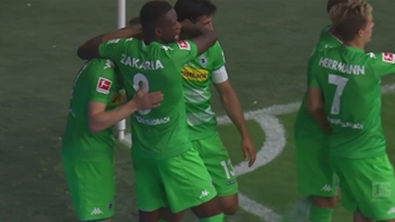 Oscar Wendt gives Monchengladbach the lead vs. Augsburg | 2017-18 Bundesliga Highlights