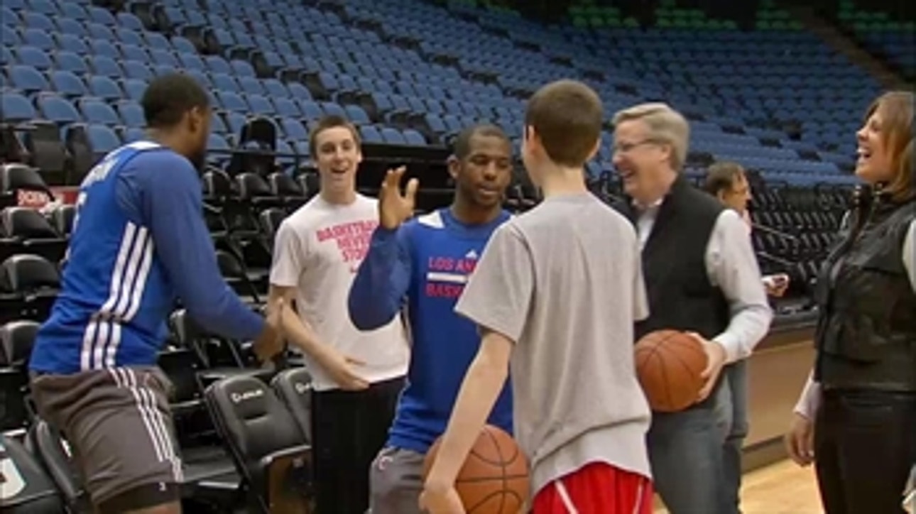 Chris Paul, Clippers hang with cancer-stricken teen