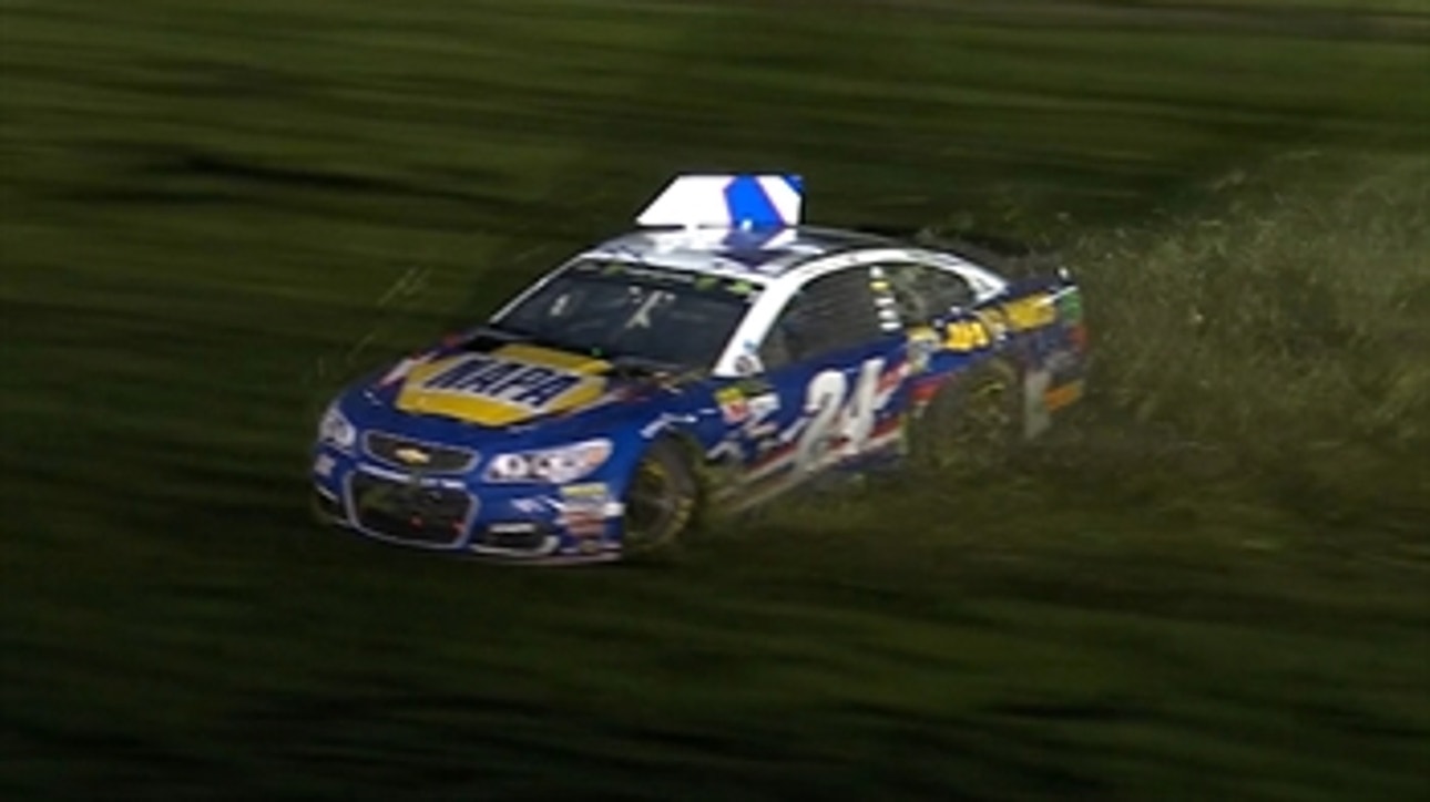 Chase Elliott Spins Through the Grass ' 2017 DAYTONA