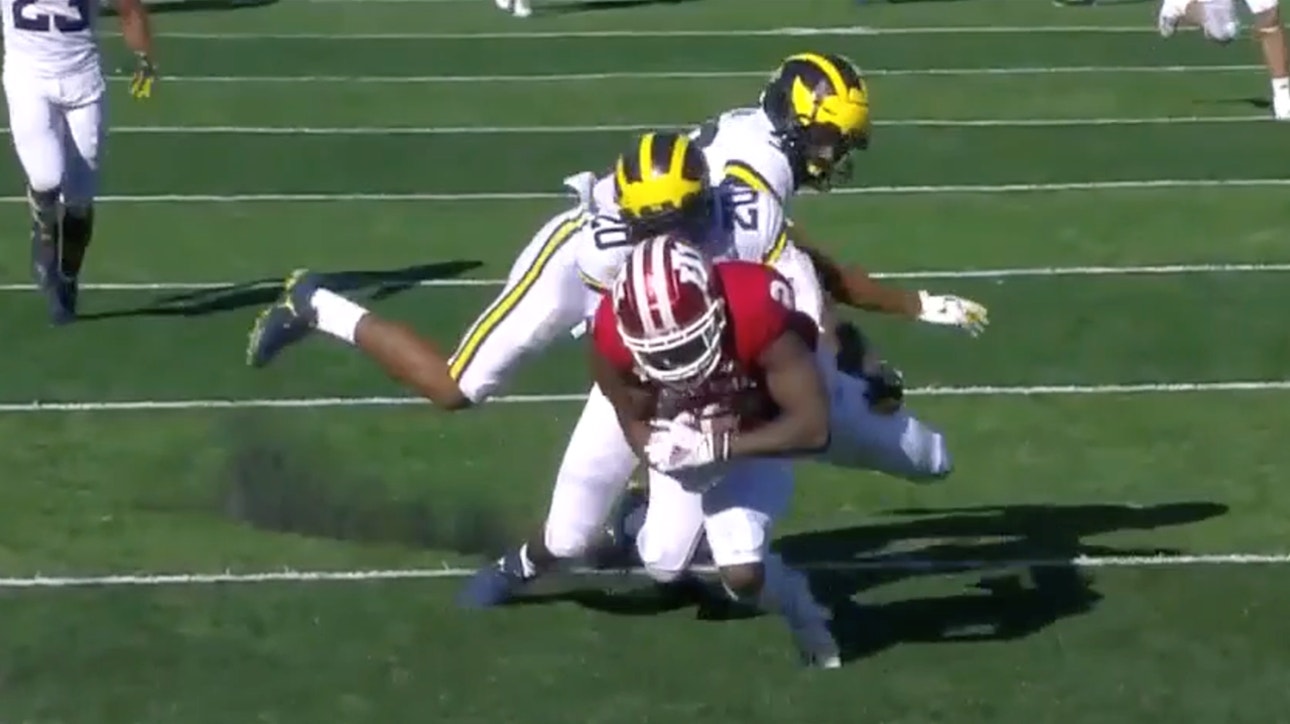 Indiana's Jacolby Hewitt makes a big catch to set up a Hoosiers' TD, extends lead over Michigan, 31-14