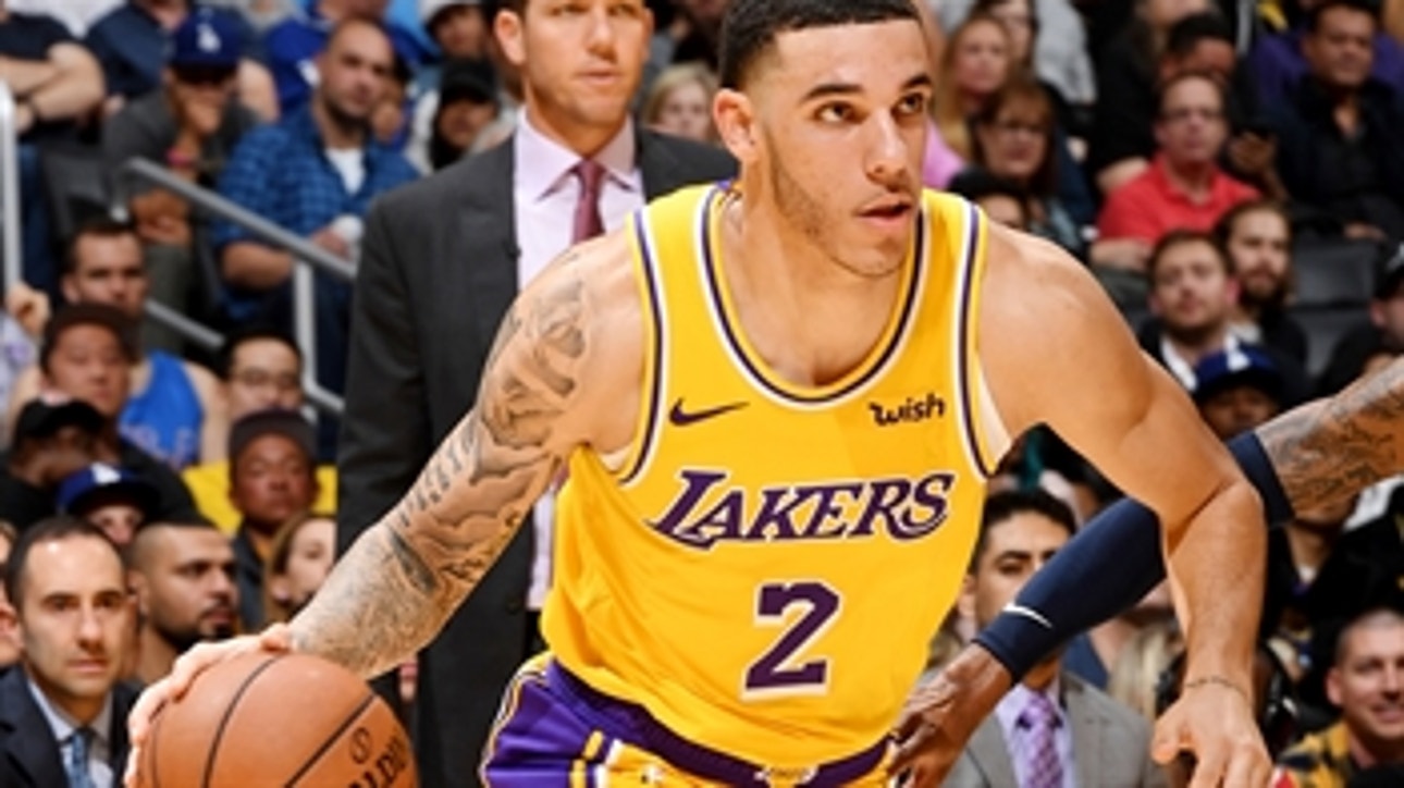 Dahntay Jones explains why Lonzo Ball is looking like a starting point guard