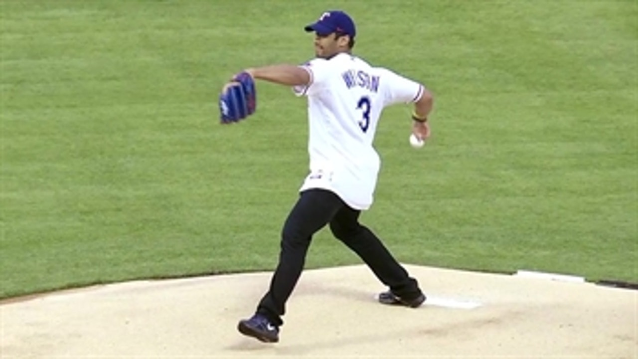 Russell Wilson will throw out first pitch at April 2 Rangers game 