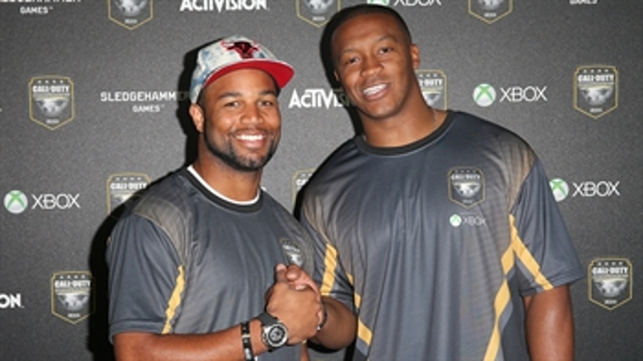 Demaryius Thomas and Golden Tate face off at Call of Duty Championship
