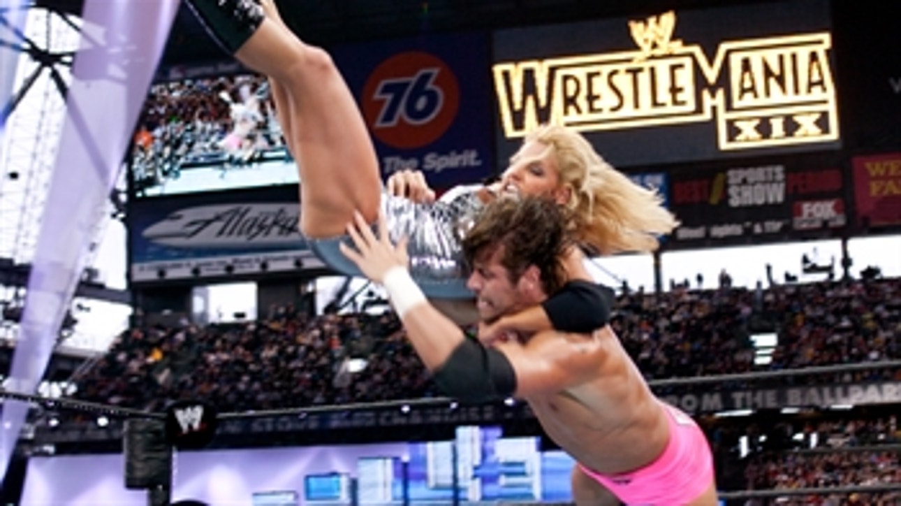 Victoria vs. Trish Stratus vs. Jazz - WWE Women's Title Match: WrestleMania XIX (Full Match)