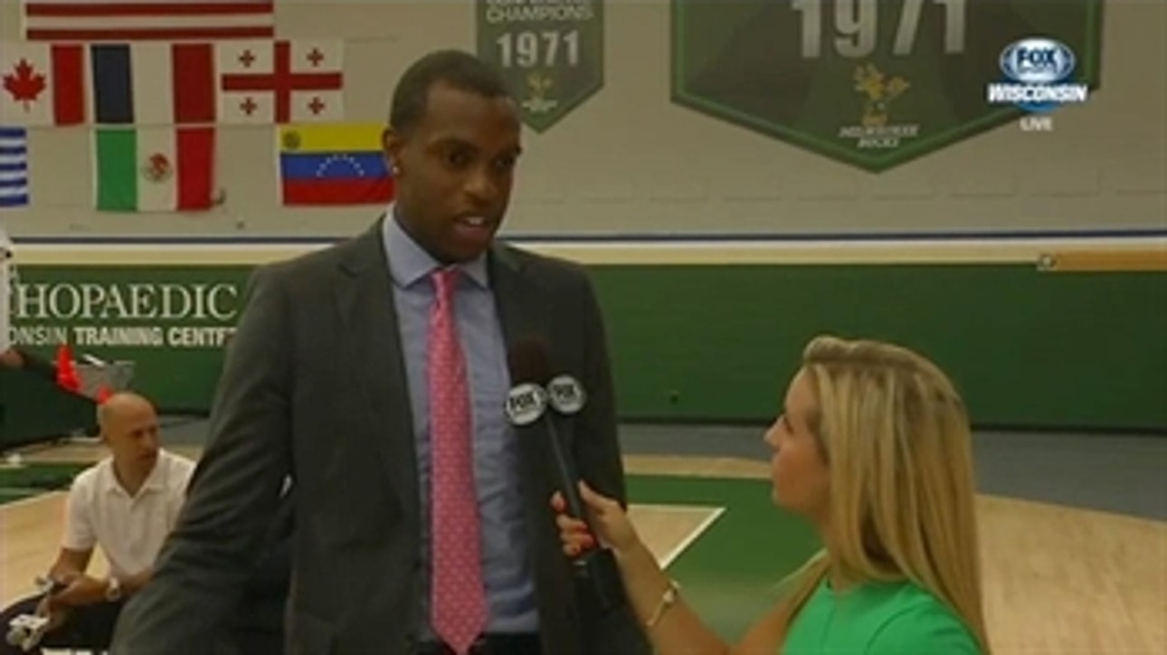Khris Middleton talks about re-signing with Bucks