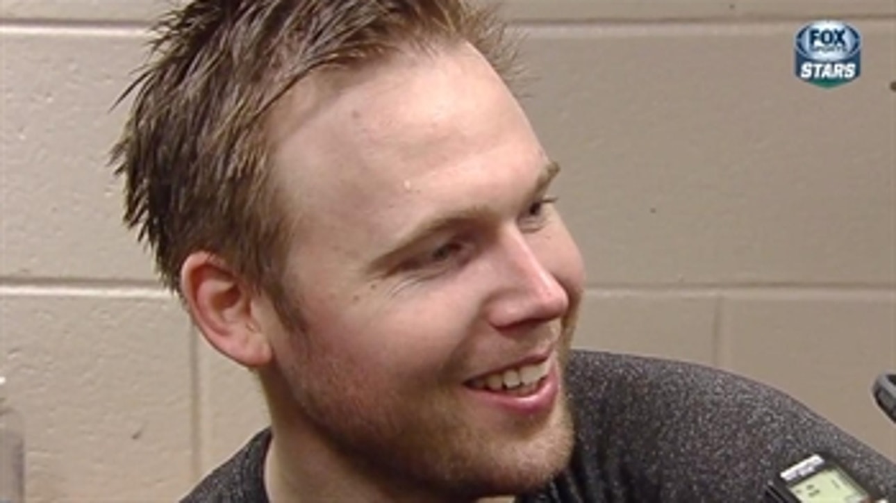 Lehtonen on win over Flyers