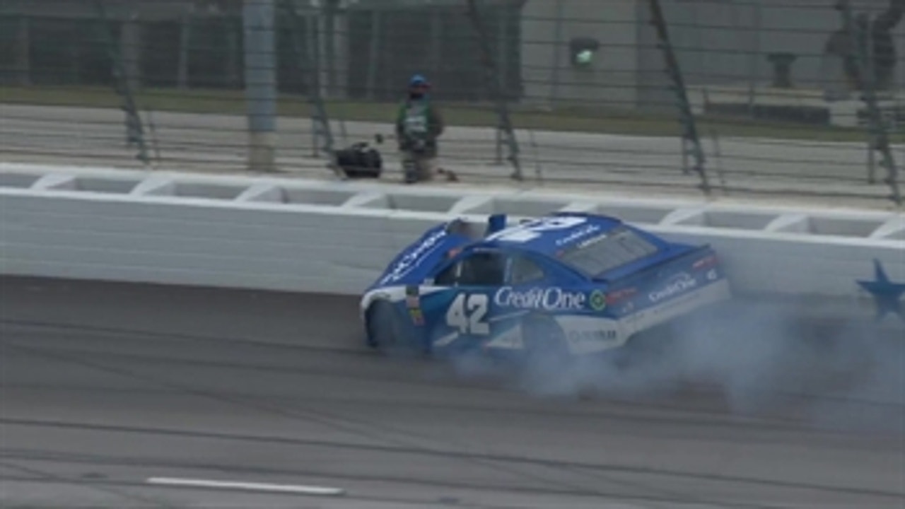 Kyle Larson ends day with hard hit to the wall ' 2018 TEXAS MOTOR SPEEDWAY ' FOX NASCAR