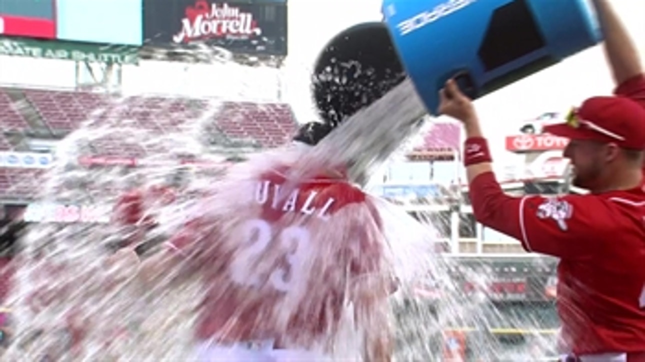 Duvall gets the double bath after hitting game-winning homer for Reds