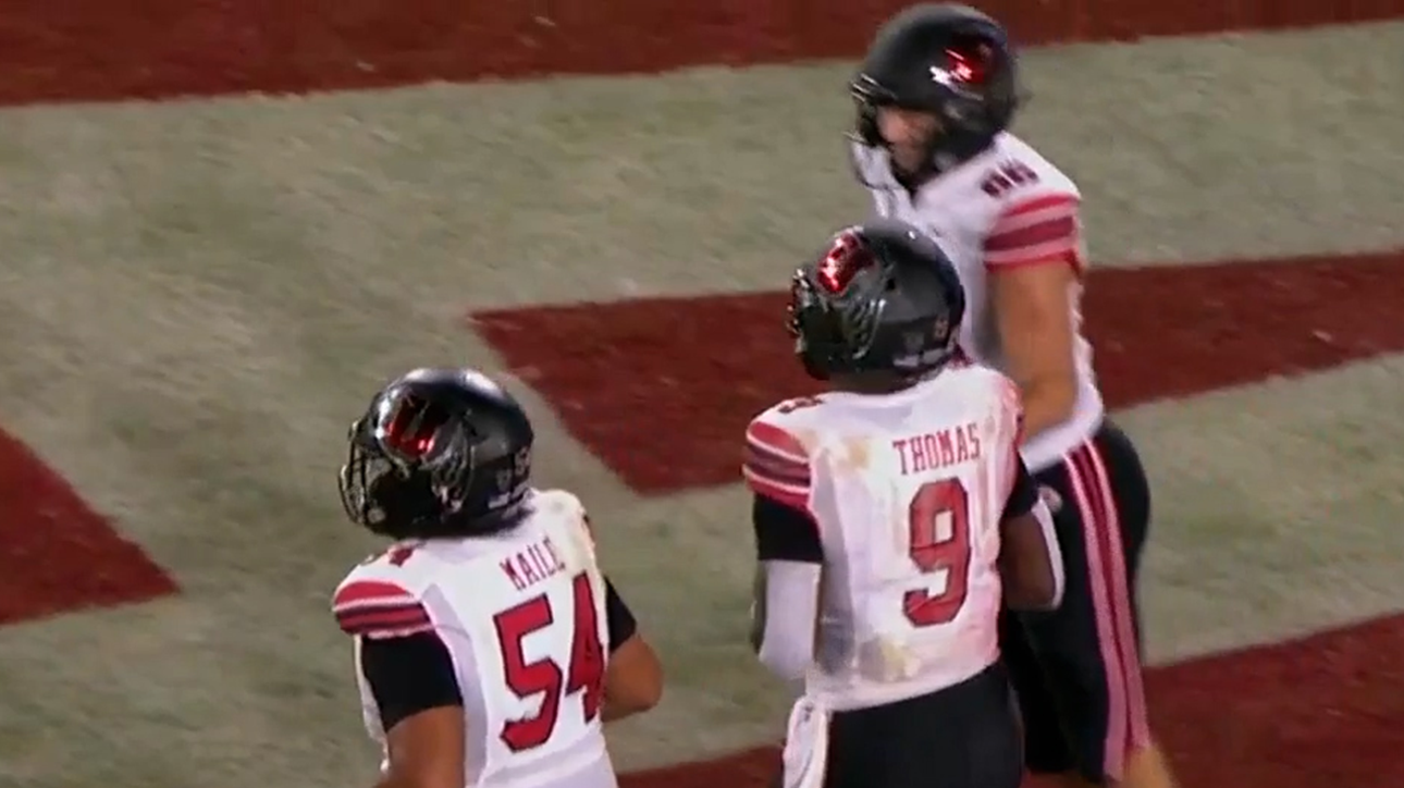 Tavion Thomas breaks multiple tackles to find the end zone for his fourth TD of the half, Utah leads Stanford 28-0