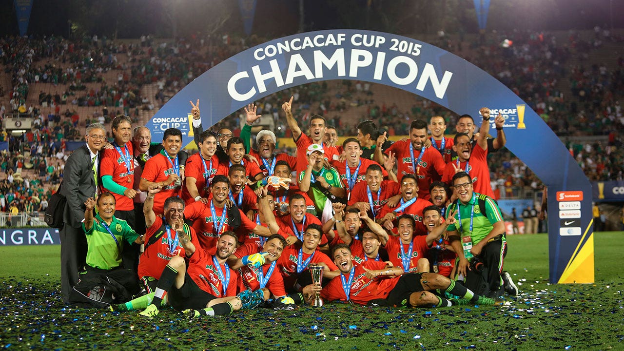 Mexico celebrates 2017 Confederations Cup berth ' 2015 CONCACAF Cup Highlights
