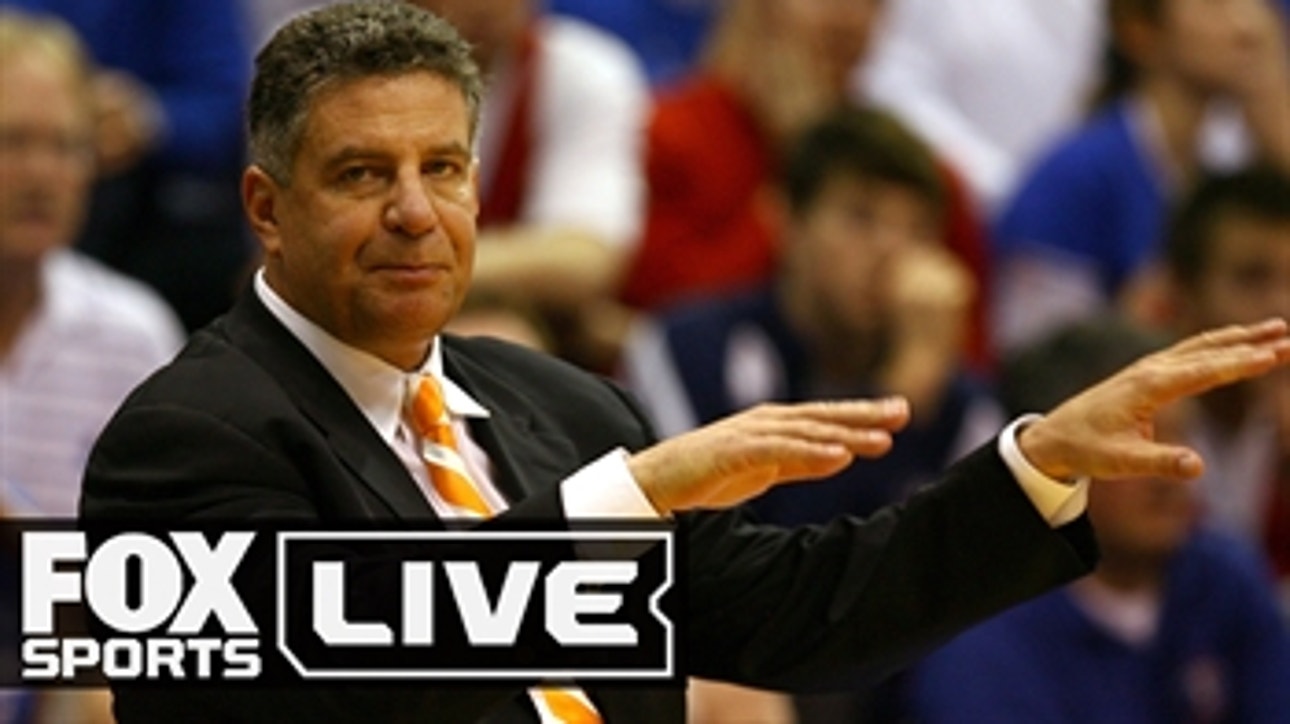 Bruce Pearl Lip Syncs to Taylor Swift