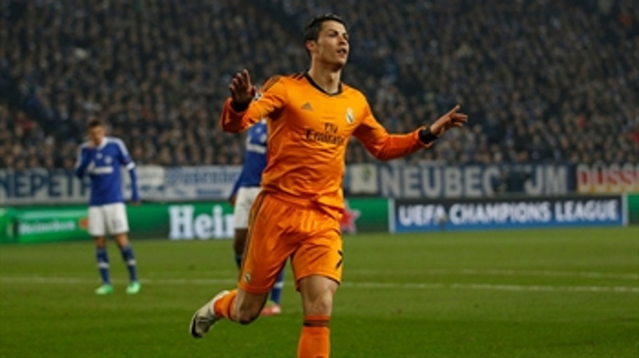 Ronaldo's second makes it 6-0 against Schalke