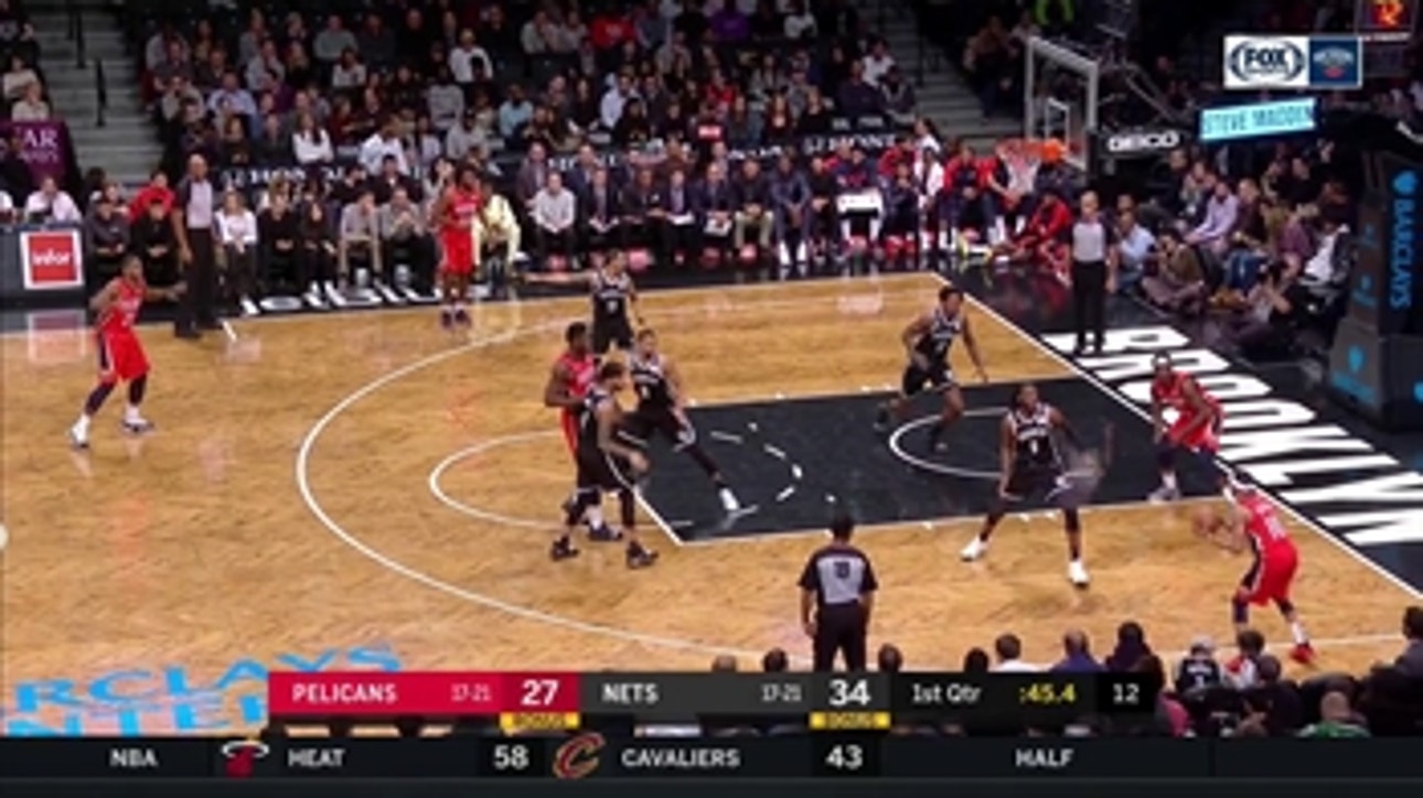 HIGHLIGHTS: Julius Randle goes up for a dunk in the 1st