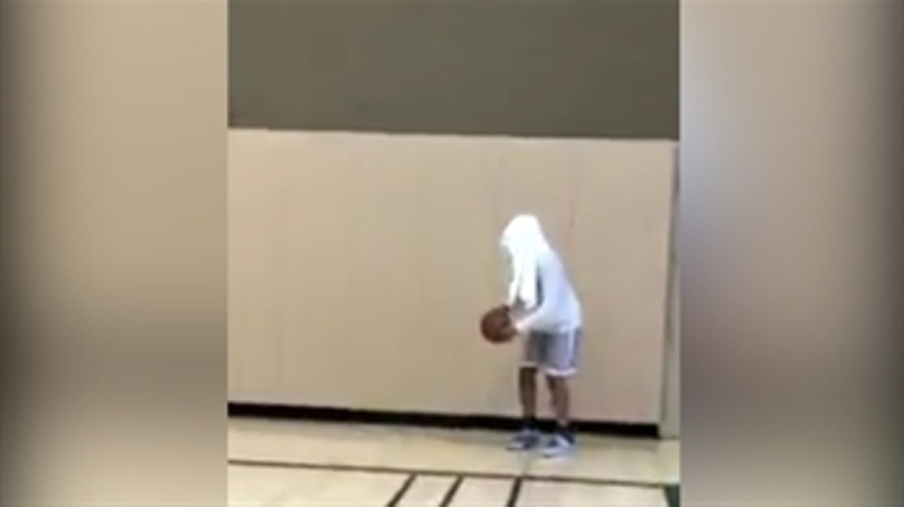 NBA draft lottery prospect Jamal Murray hits a trick shot from out of bounds … with a towel over his eyes